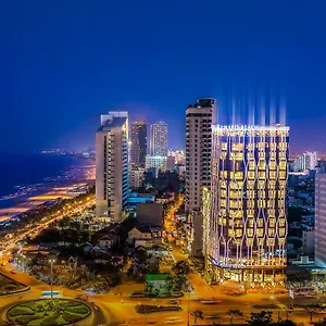 岘港斯特拉马里斯海滩酒店 岘港